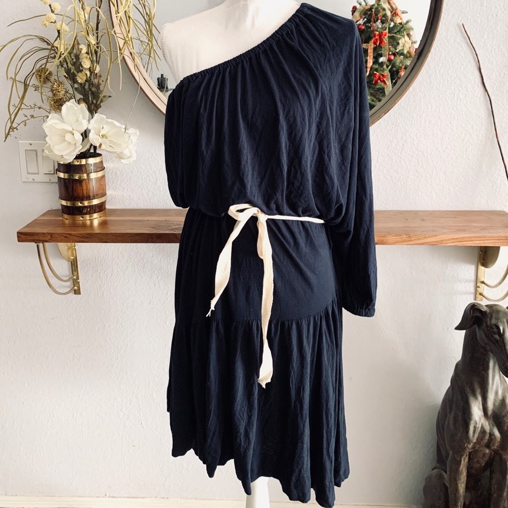 Marc Jacobs One shoulder Tie Waist Size Large